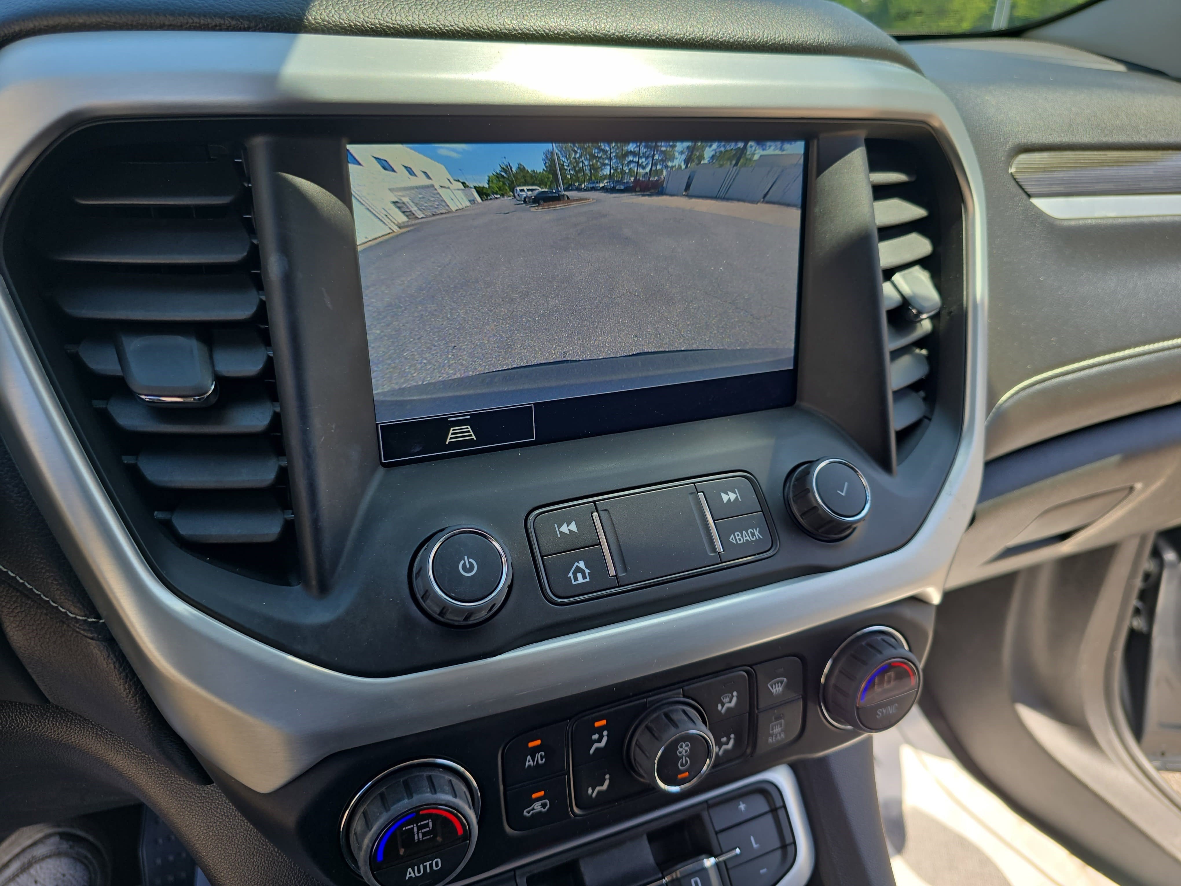 Used 2021 GMC Acadia SLT w/ Preferred Package FWD image 26