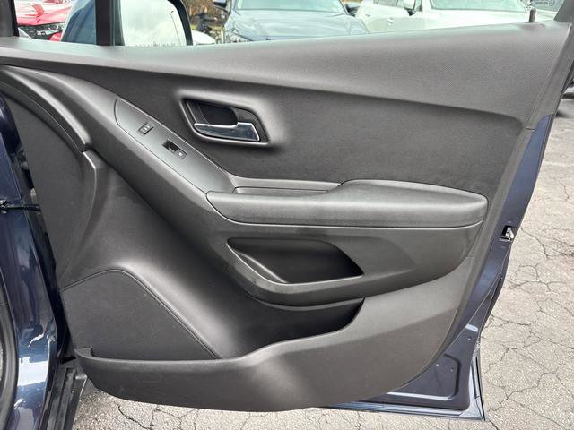 Used 2018 Chevrolet Trax LS w/ LPO, Protection Package image 16