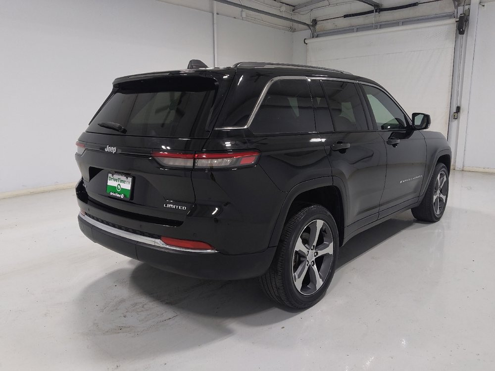 Used 2023 Jeep Grand Cherokee Limited AWD/4WD image 9