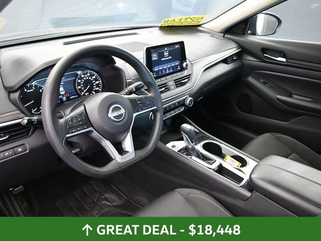 Used 2024 Nissan Altima 2.5 SV image 23