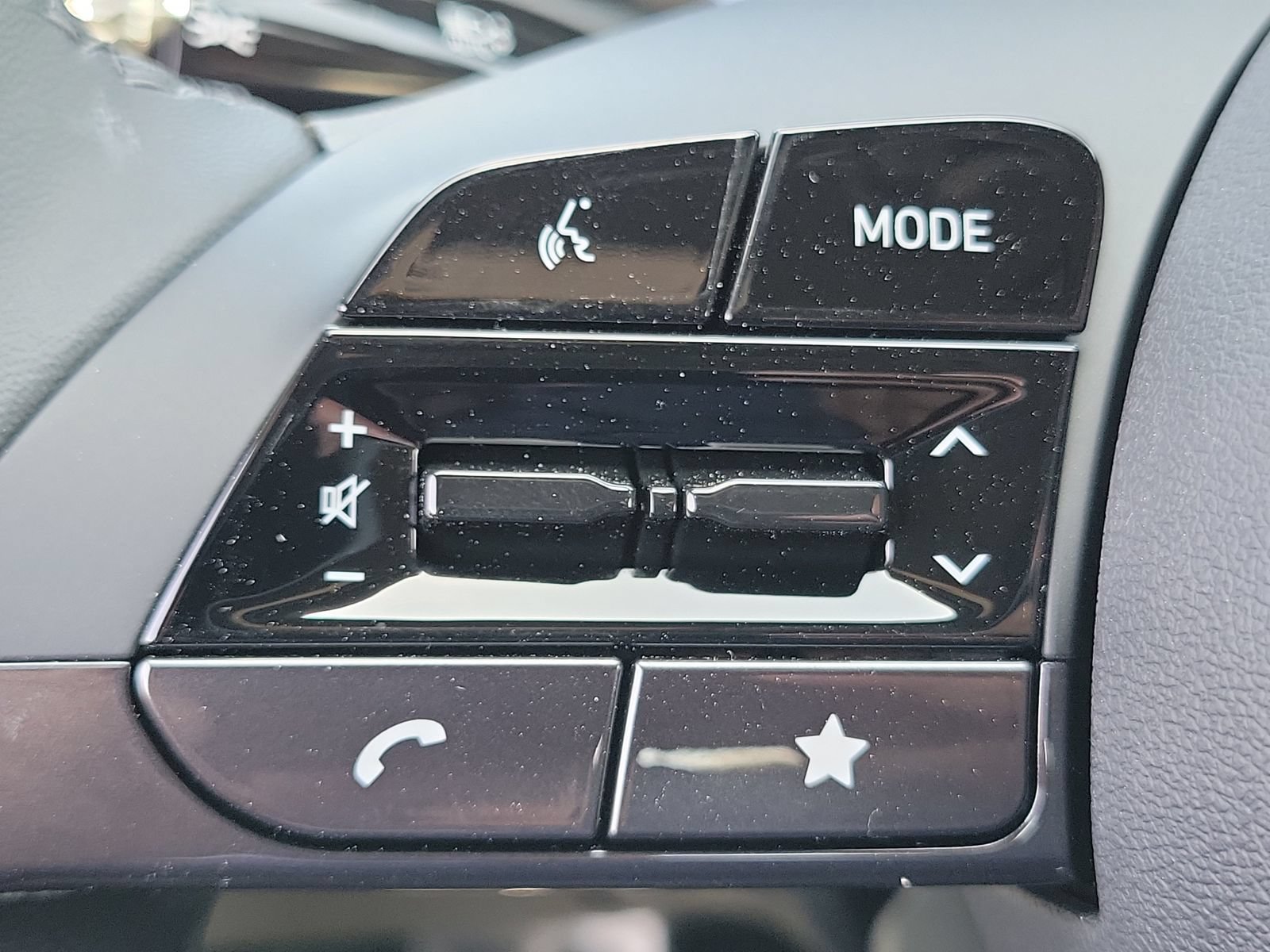 New 2026 Hyundai Elantra SEL Sport FWD image 8