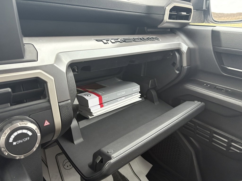 Used 2024 Toyota Tacoma SR5 image 39