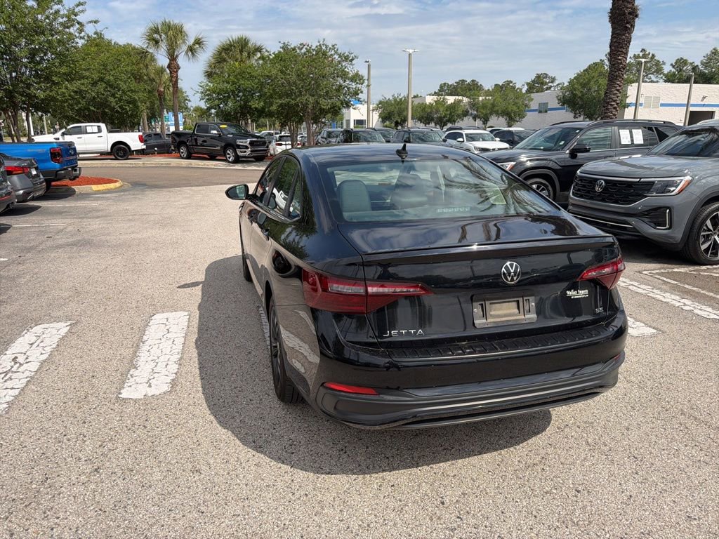 Used 2023 Volkswagen Jetta SE FWD image 9