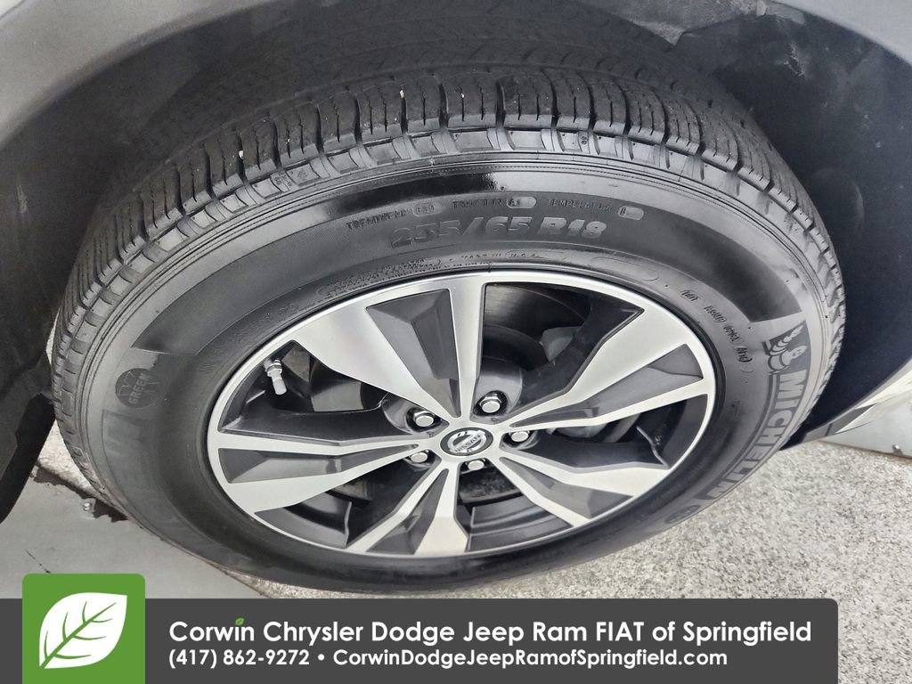 Used 2019 Nissan Murano SV w/ Premium Package image 32