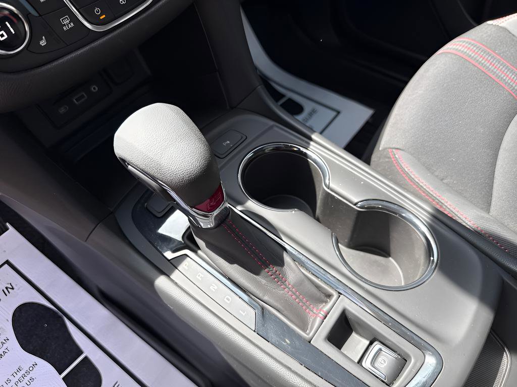 Used 2023 Chevrolet Equinox RS AWD/4WD image 29