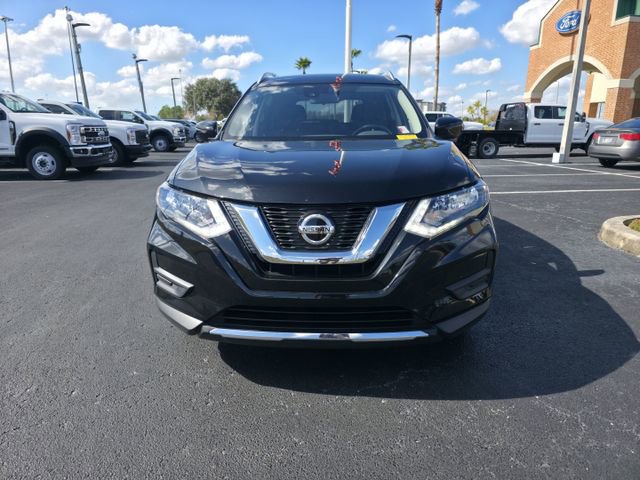Used 2020 Nissan Rogue SV image 3