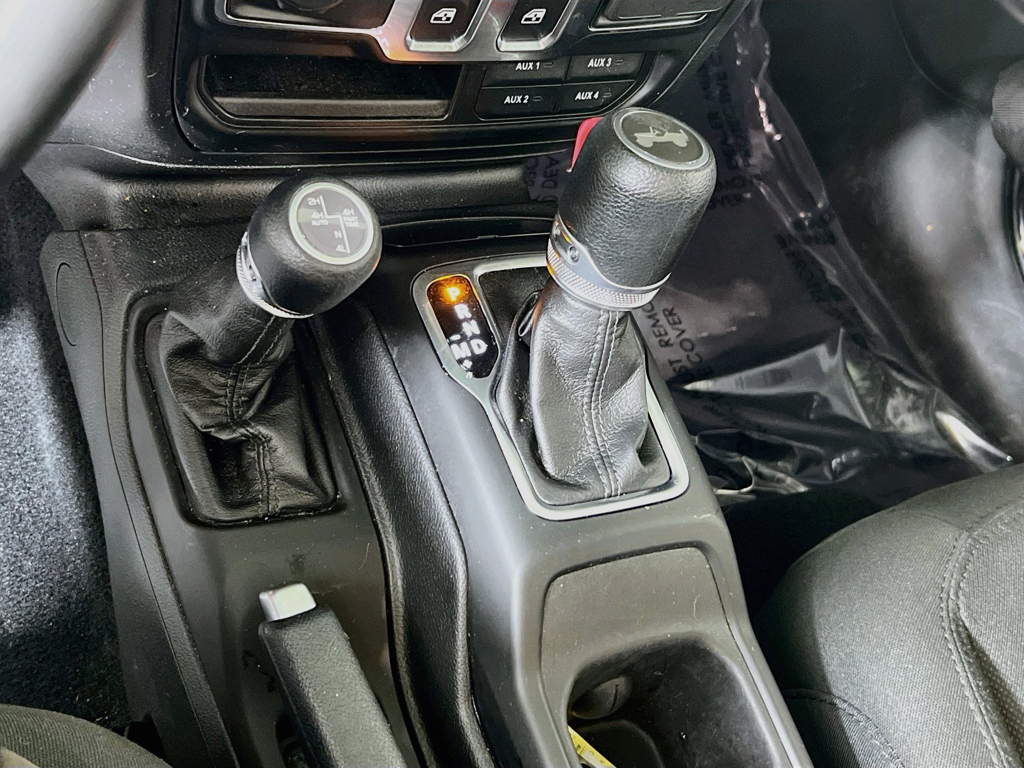 Used 2023 Jeep Wrangler Sport AWD/4WD image 17