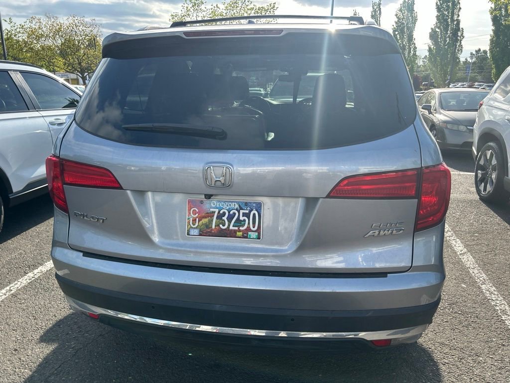 Used 2017 Honda Pilot Elite image 4