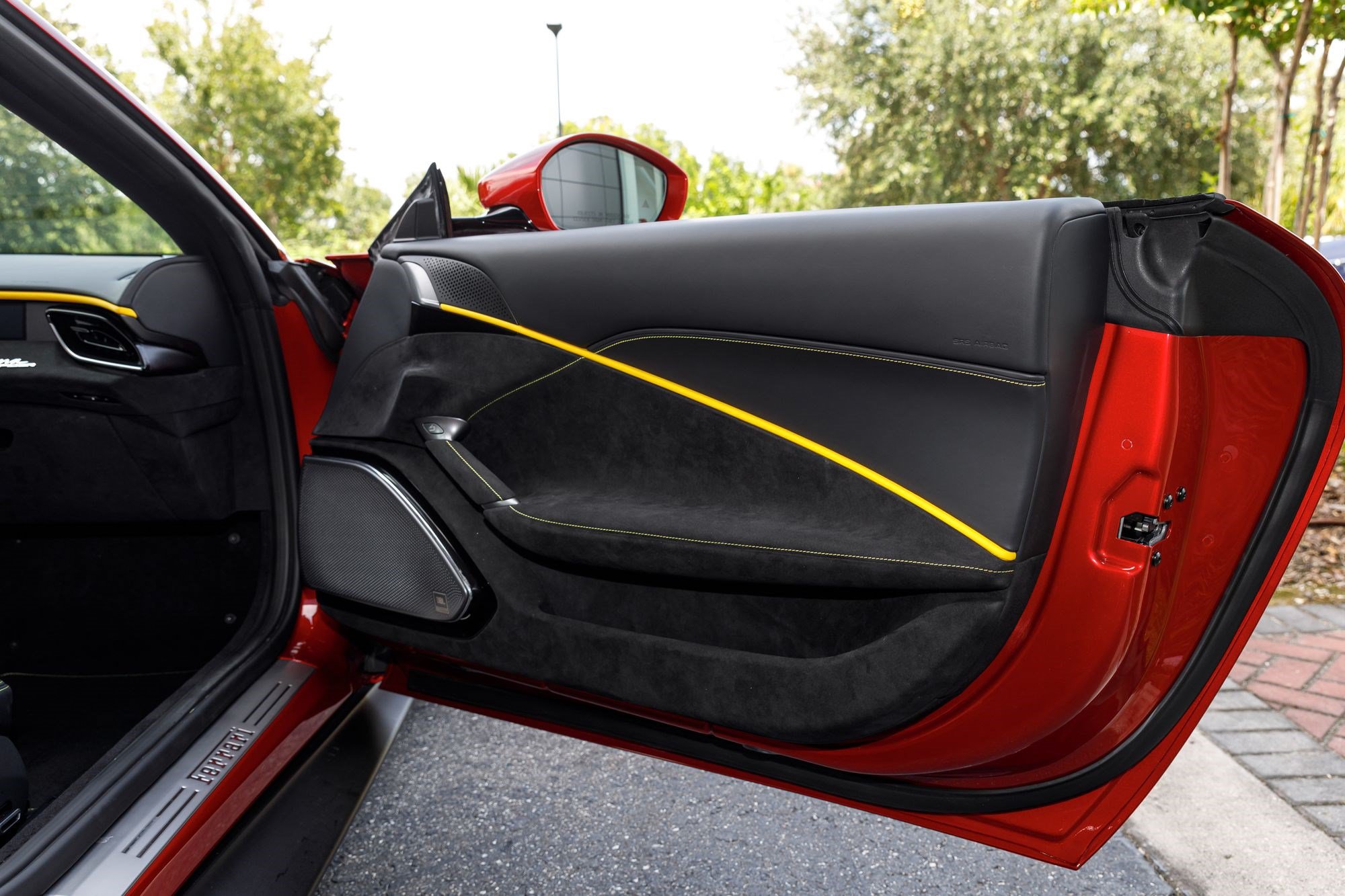 Used 2025 Ferrari Roma Spider RWD image 15