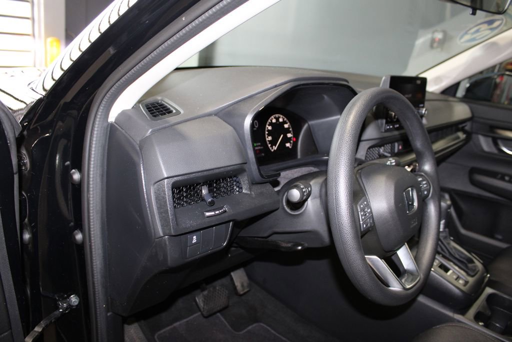 Used 2025 Honda CR-V EX image 11