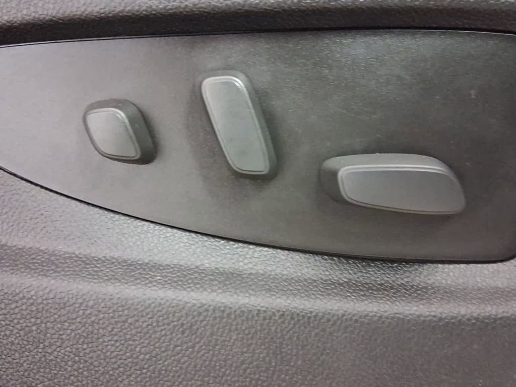 Used 2016 Chevrolet Tahoe LTZ image 37