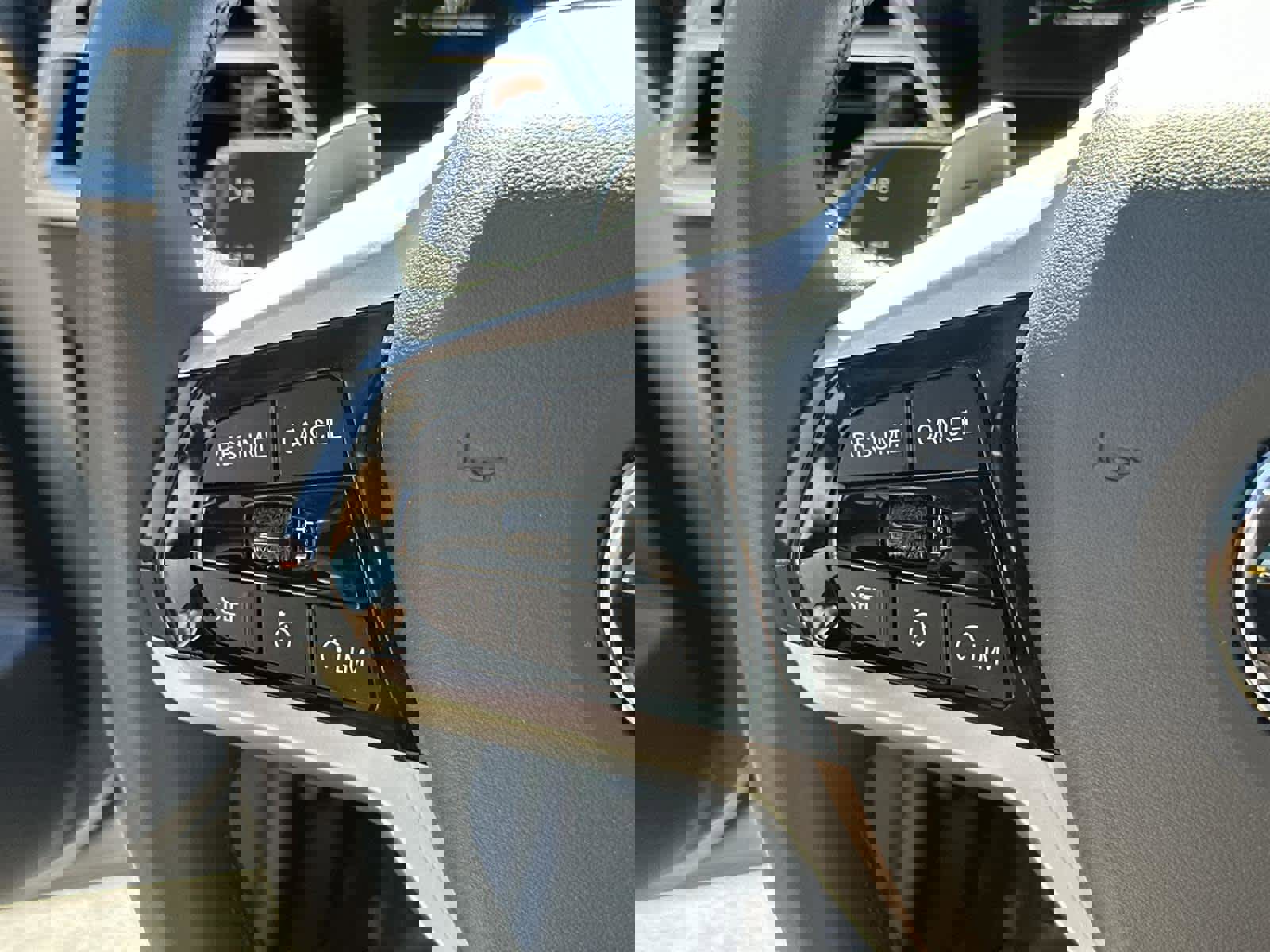 Used 2025 BMW 430i Convertible RWD image 24