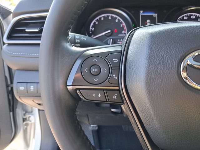 Used 2023 Toyota Camry SE w/ Cold Weather Package FWD image 17