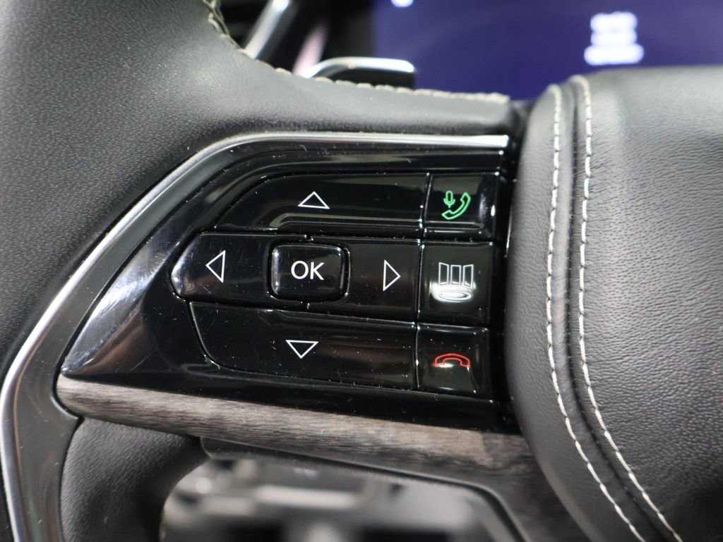 Certified 2024 Jeep Grand Cherokee Overland image 40