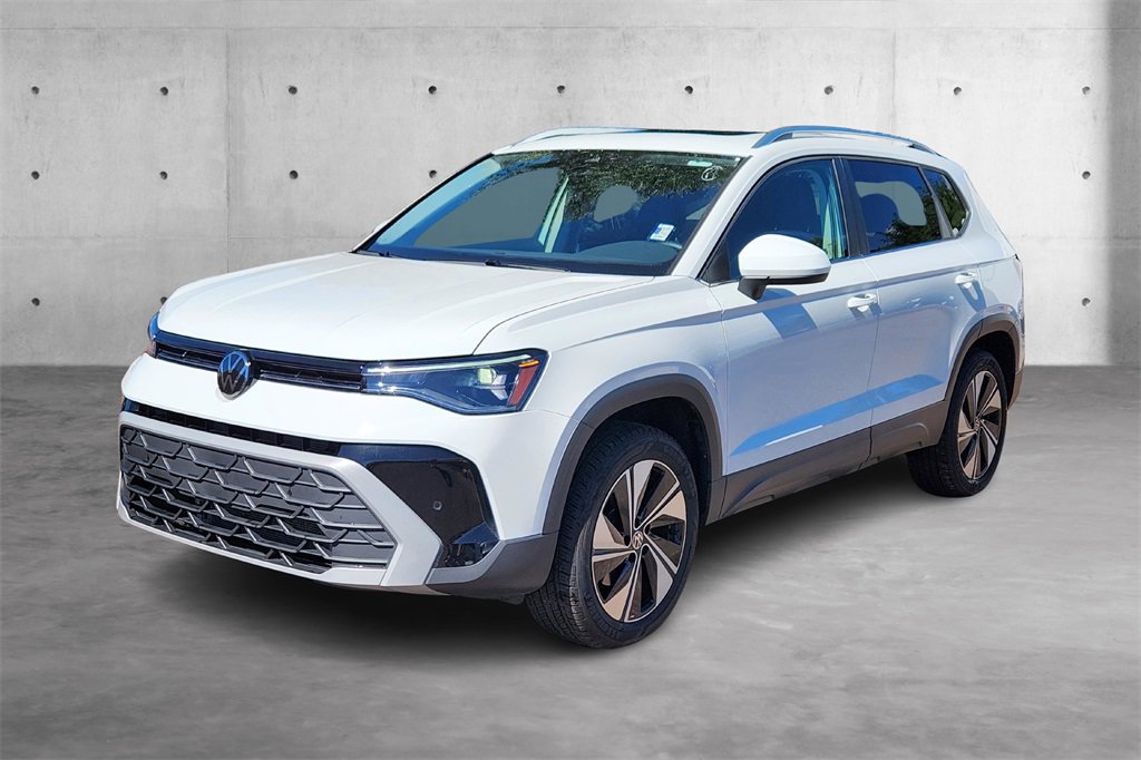 Used 2025 Volkswagen Taos SE image 25