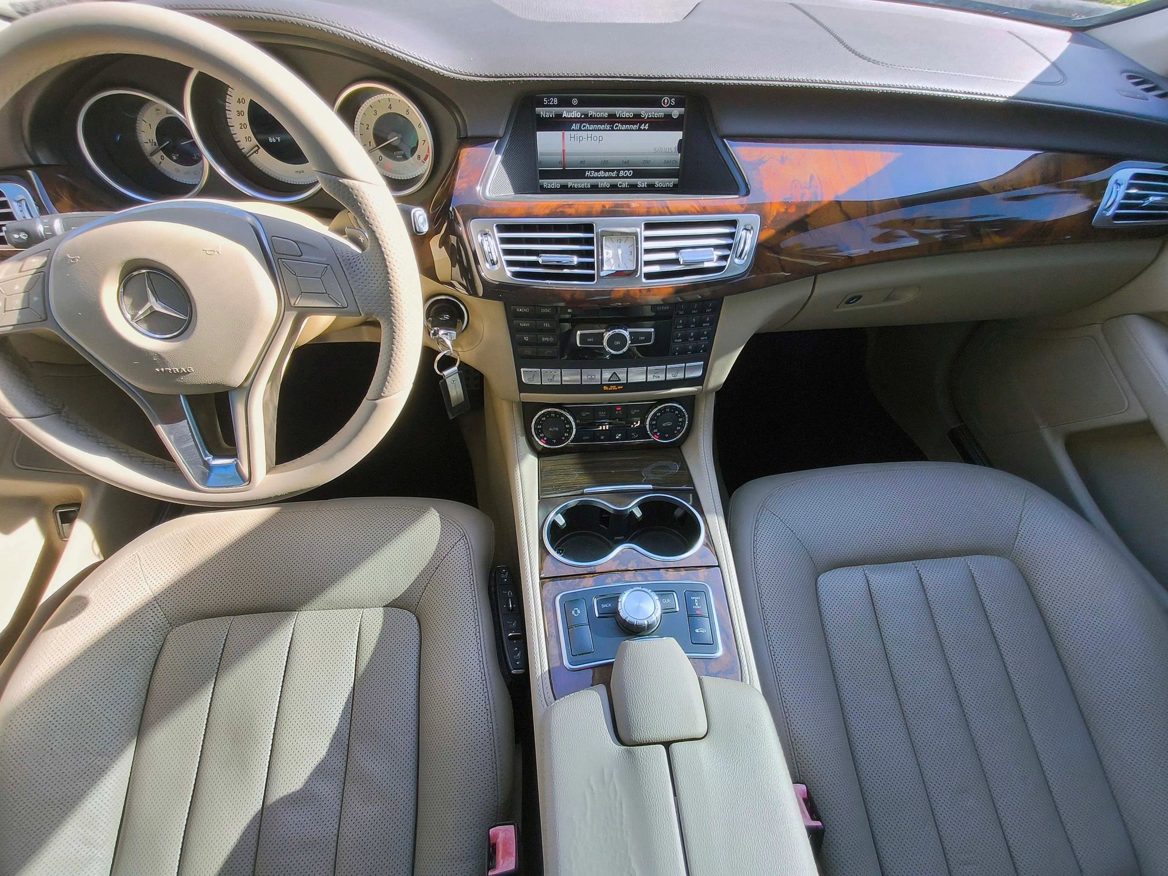Used 2013 Mercedes-Benz CLS 550 4MATIC image 8