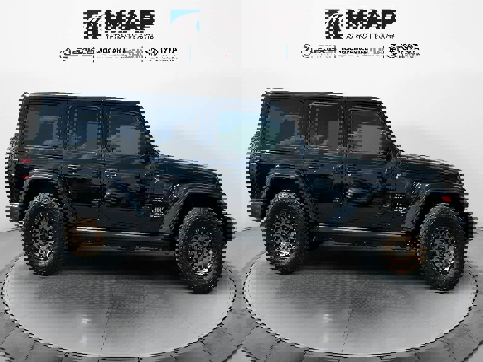 Used 2024 Jeep Wrangler Sahara w/ Technology Group image 6