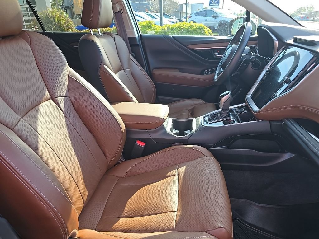 Used 2023 Subaru Outback Touring image 32