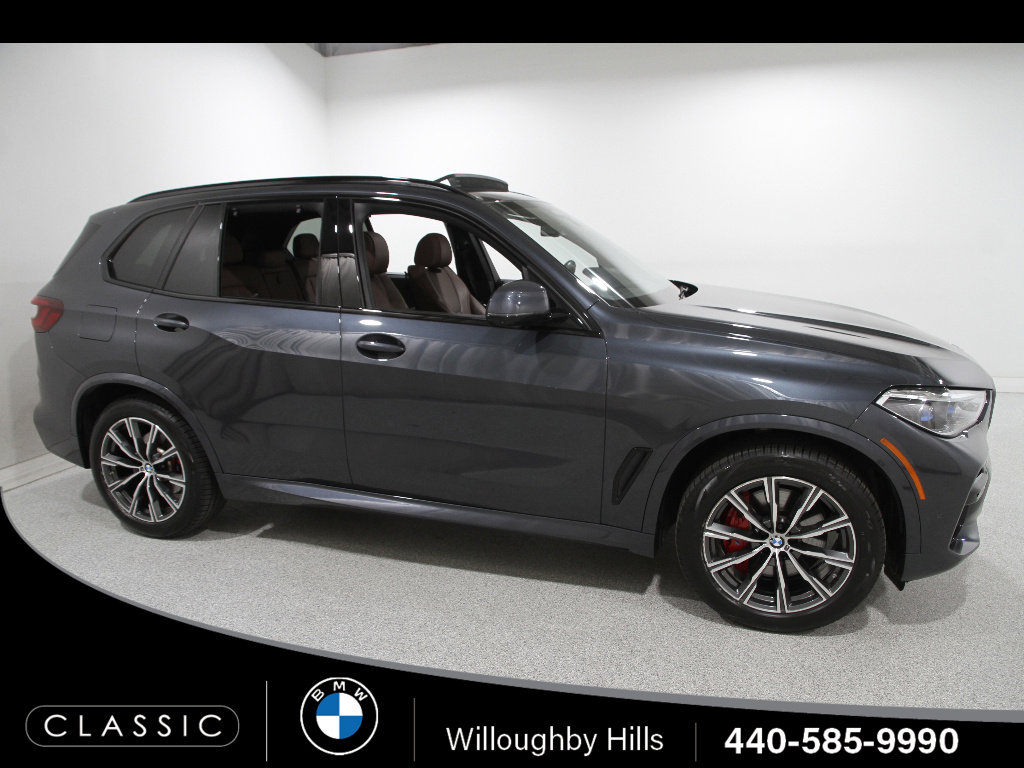 Certified 2022 BMW X5 xDrive40i w/ M Sport Package image 1