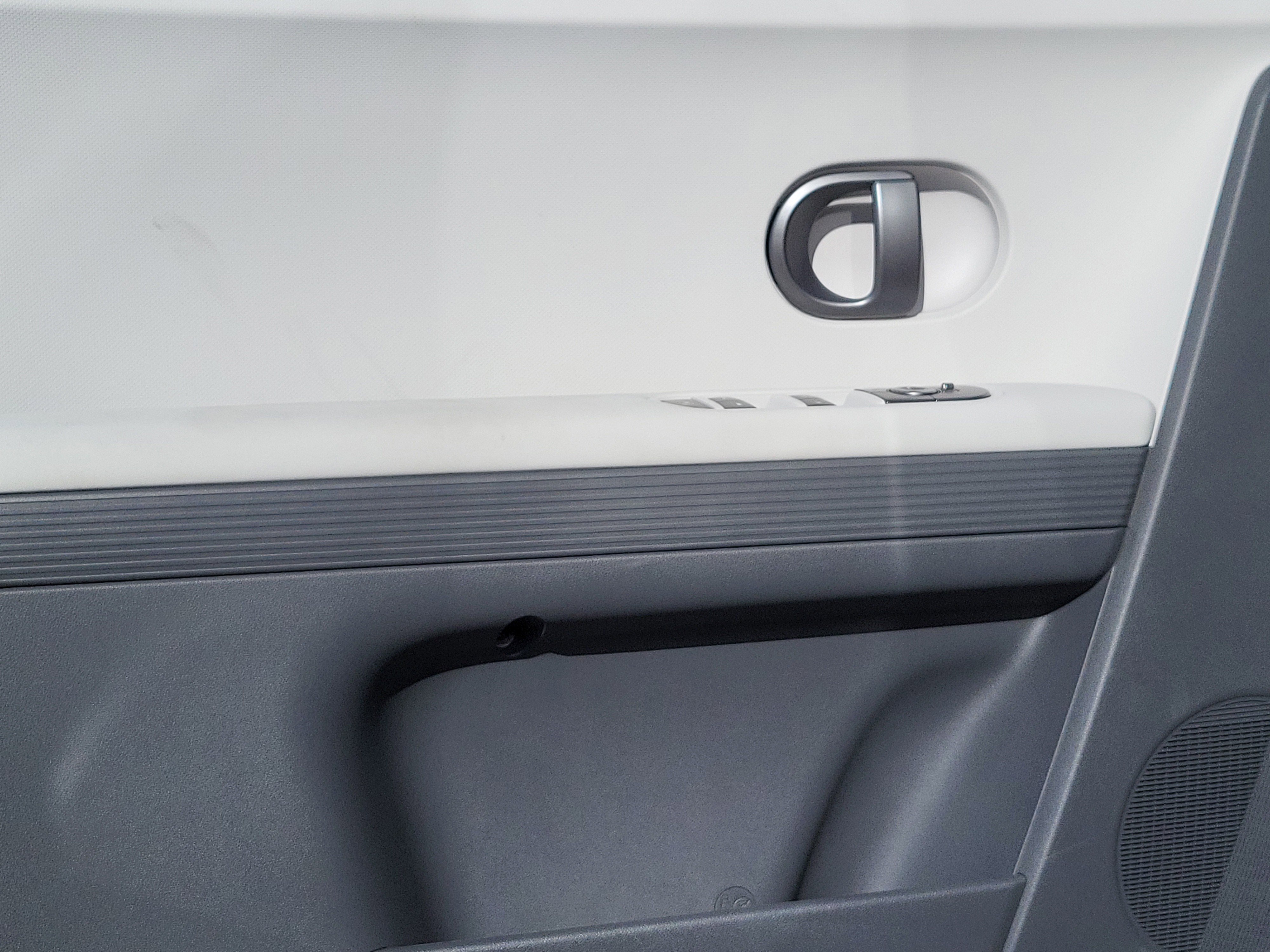 New 2026 Hyundai Ioniq 5 SEL image 6