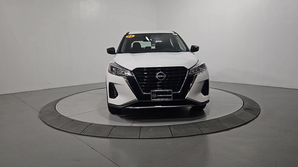 Certified 2025 Nissan Kicks Play S FWD image 10