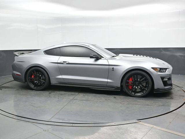 Used 2022 Ford Mustang Shelby GT500 w/ Technology Package RWD image 5