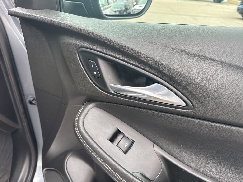 Used 2020 Buick Encore GX Essence w/ Advanced Technology Package image 47