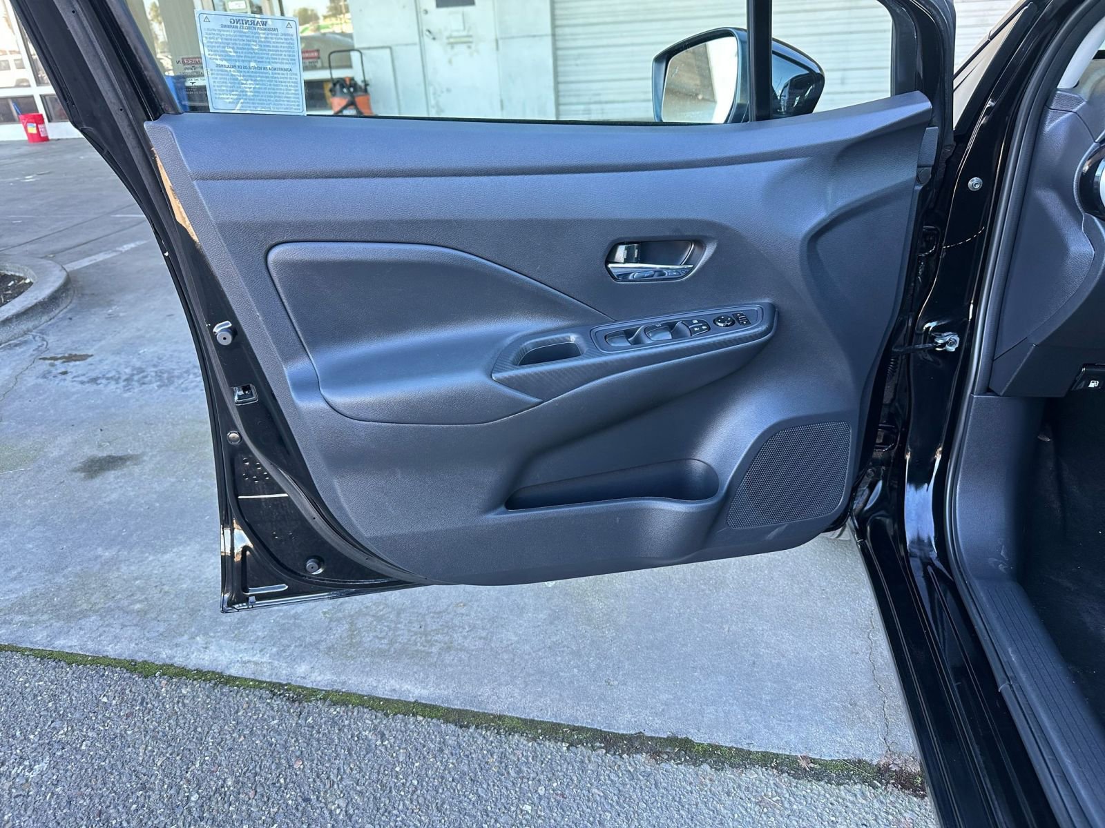 Used 2025 Nissan Versa SV image 20