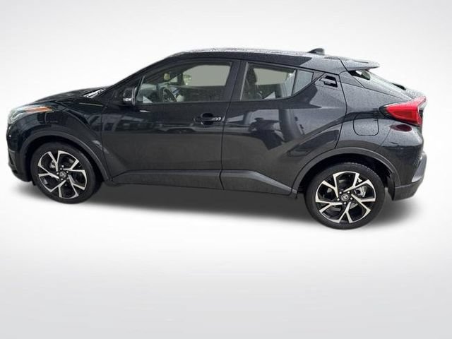 Used 2020 Toyota C-HR XLE FWD image 3