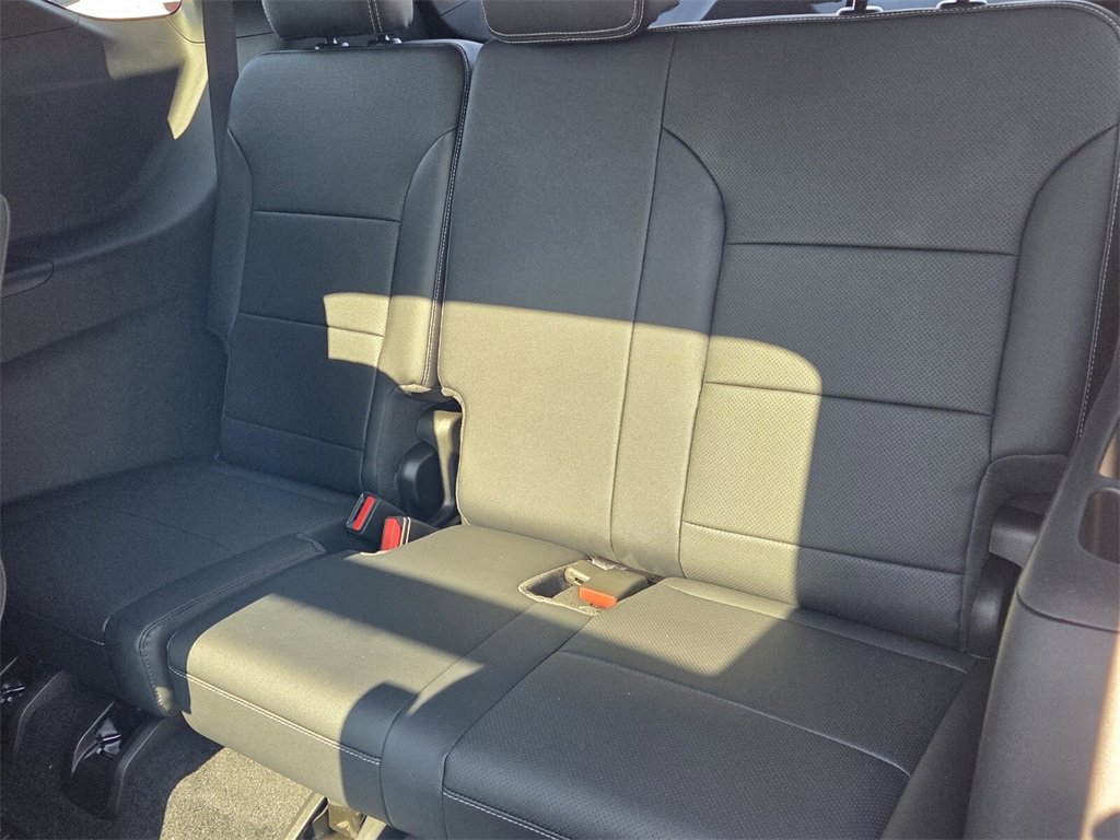 New 2026 Chevrolet Traverse LT w/ Enhanced Driving Package image 6