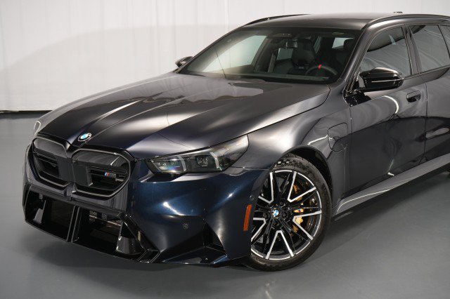 Used 2025 BMW M5 Touring w/ M Driver's Package AWD/4WD image 4