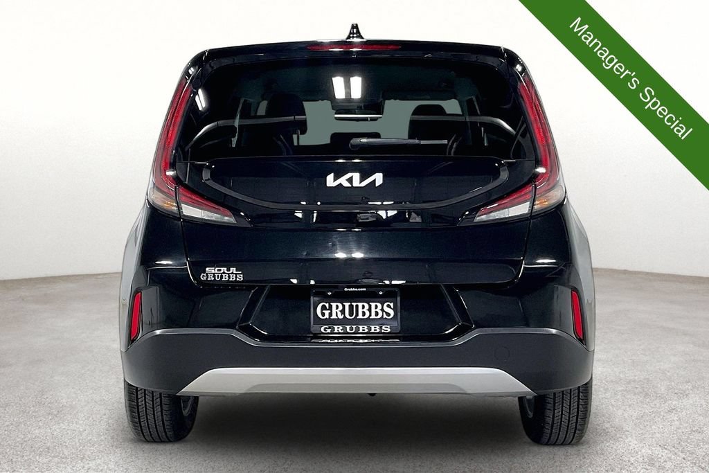 Used 2025 Kia Soul LX w/ LX Technology Package FWD image 5