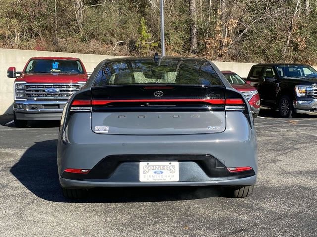 Used 2025 Toyota Prius XLE image 5