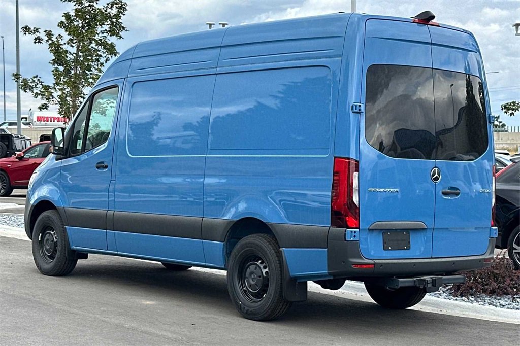 Used 2024 Mercedes-Benz Sprinter 144 Cargo image 3