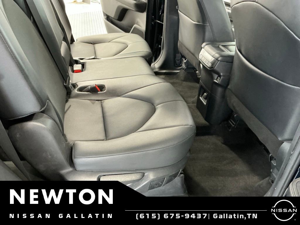 Used 2024 Toyota Grand Highlander AWD image 17