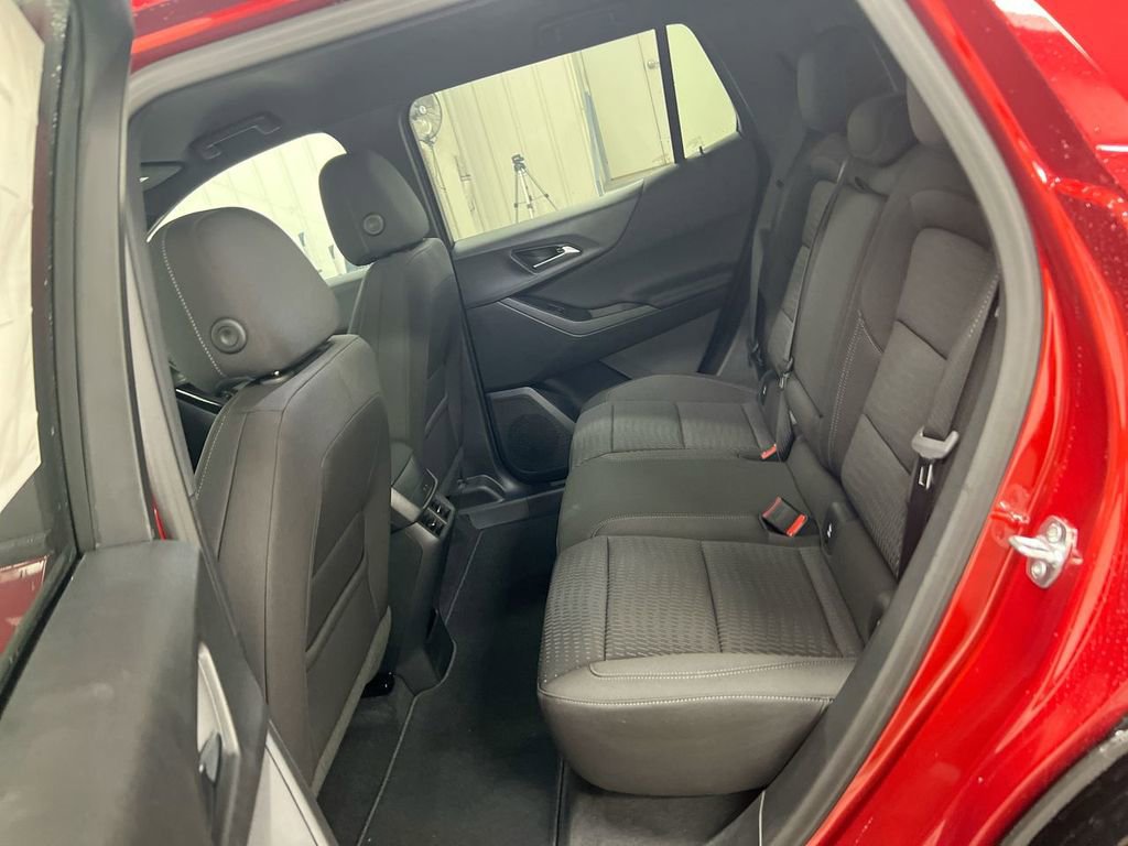 Used 2026 Chevrolet Equinox LT image 23