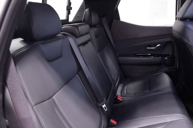 Used 2025 Hyundai Santa Cruz SEL image 18