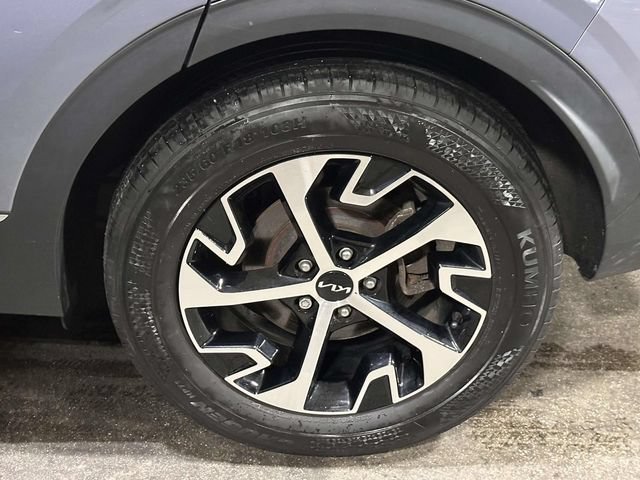 Used 2023 Kia Sportage EX AWD/4WD image 13