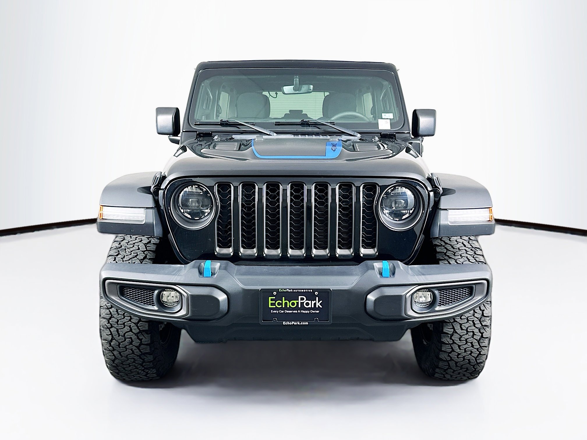 Used 2023 Jeep Wrangler Unlimited Rubicon 4xe AWD/4WD image 2