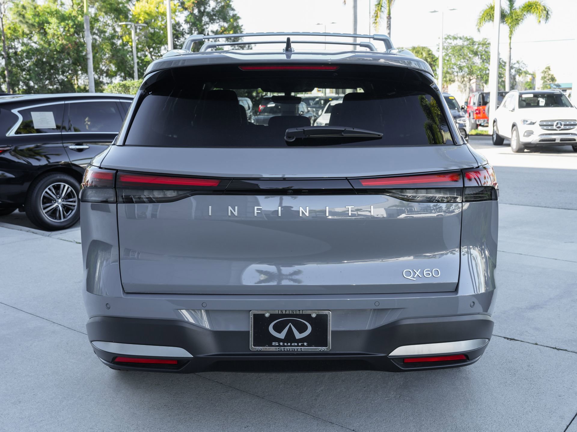 Certified 2026 INFINITI QX60 Luxe w/ Cargo Package FWD image 23