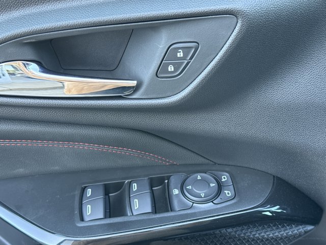 New 2026 Chevrolet Trax RS w/ Sunroof Package image 16