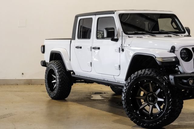 Used 2020 Jeep Gladiator Overland AWD/4WD image 32