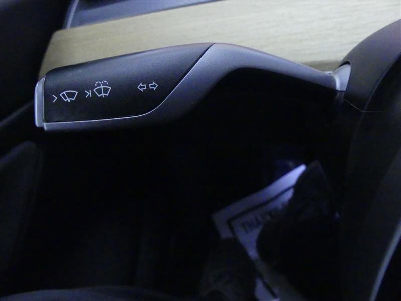 Used 2020 Tesla Model 3 Long Range image 17