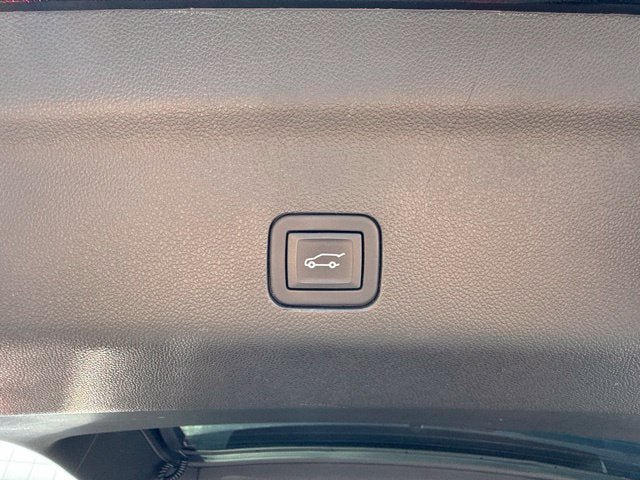 Used 2022 GMC Yukon Denali AWD/4WD image 15