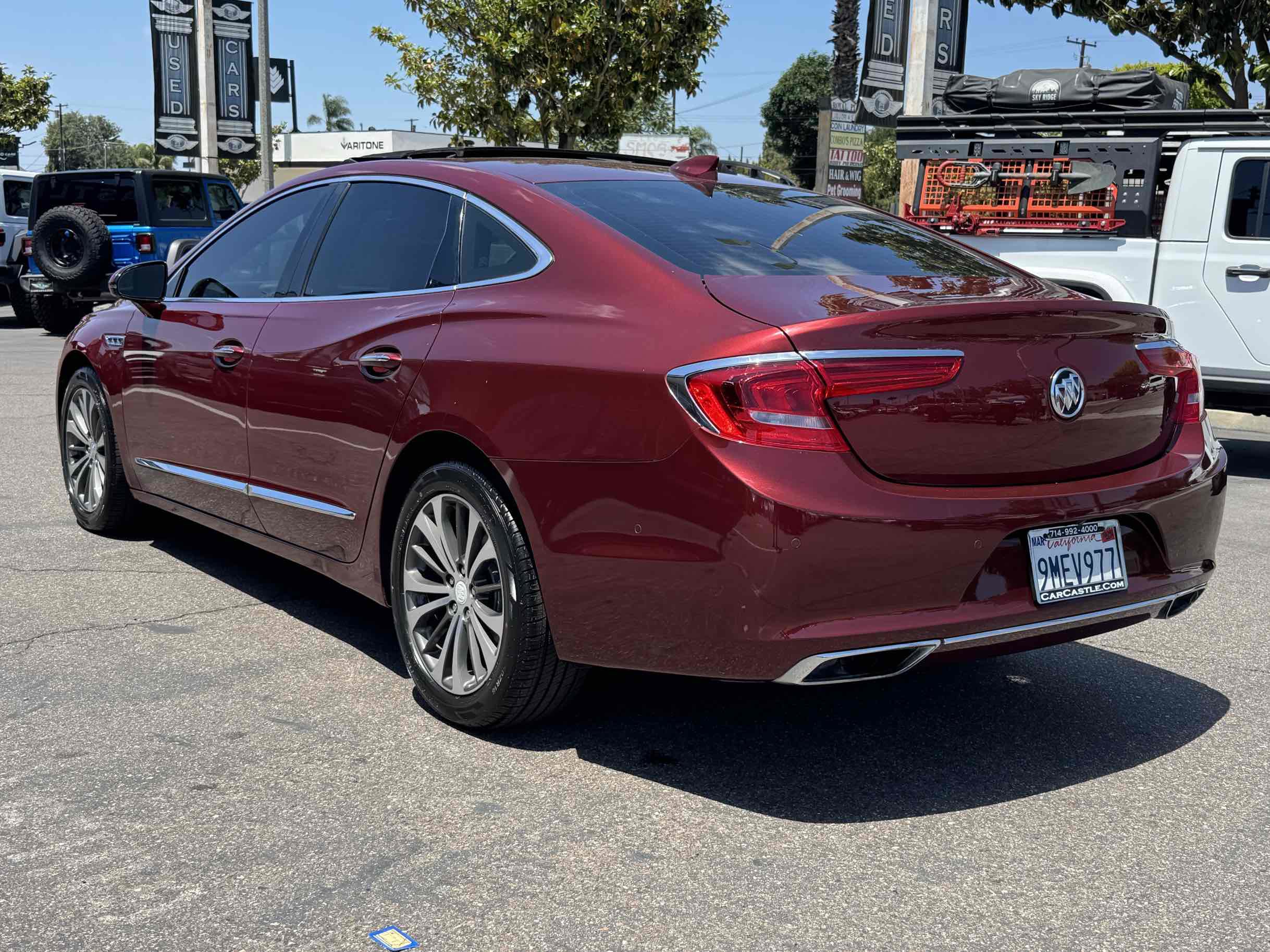 Used 2017 Buick LaCrosse Premium w/ Driver Confidence Package #2 FWD image 4