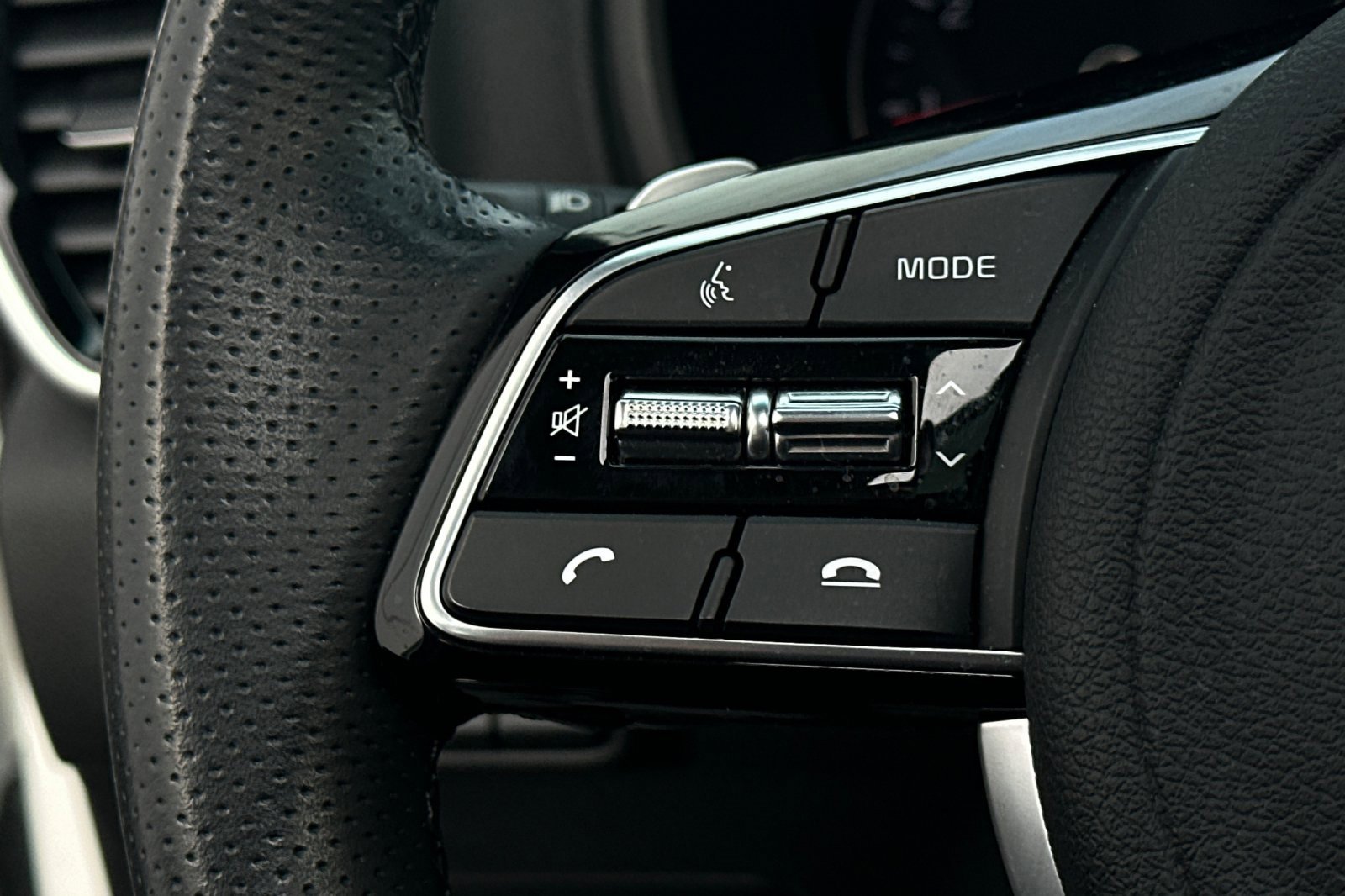 Certified 2022 Kia Sportage Nightfall Edition w/ Nightfall Fwd Premium Package image 27