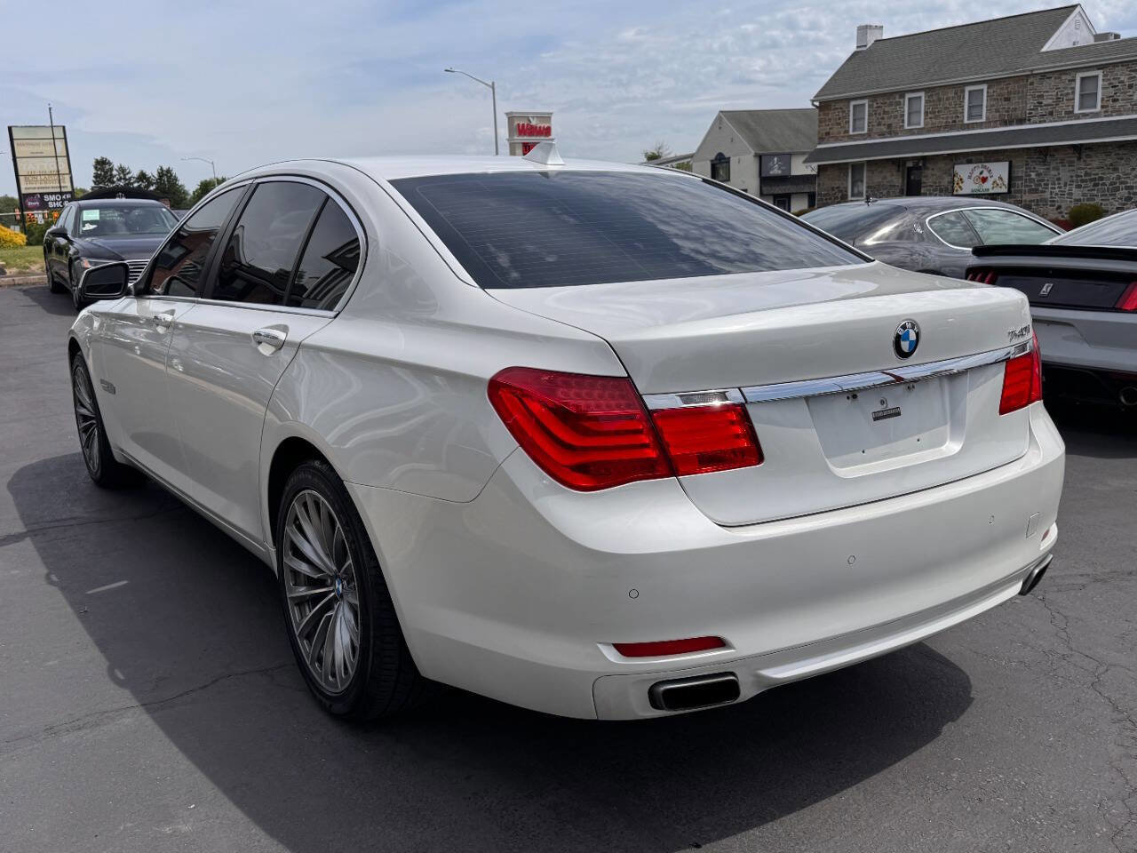 Used 2011 BMW 740i RWD image 6