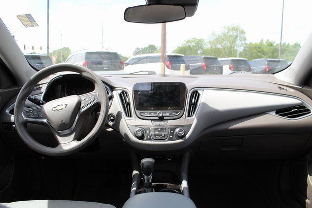 Used 2024 Chevrolet Malibu LS w/ Driver Confidence Package FWD image 21