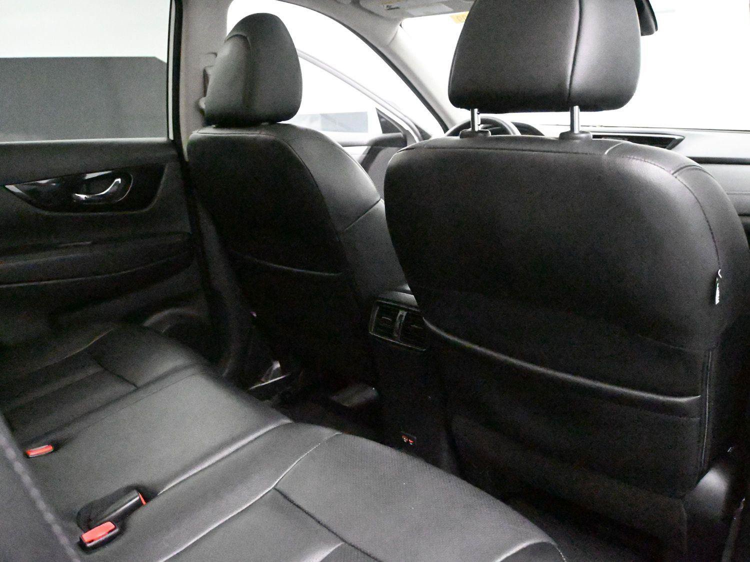 Used 2019 Nissan Rogue SL w/ Premium Package AWD/4WD image 20