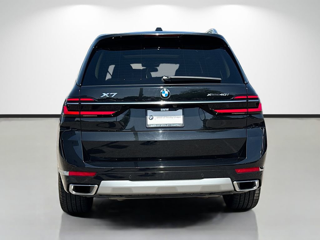Used 2023 BMW X7 xDrive40i w/ Premium Package image 4